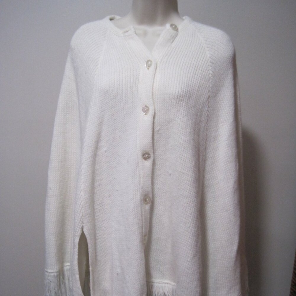 Vintage Unbranded Women's Size Large Cream Knit Arm Holes Button Sweater Poncho